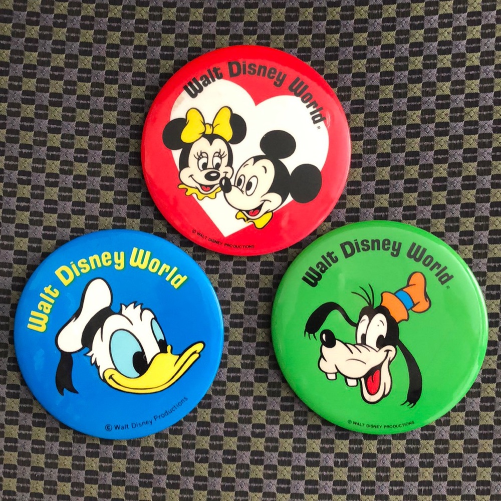 Vintage Walt Disney World Button Set - 1980s Pins - Donald Goofy Mickey Minnie